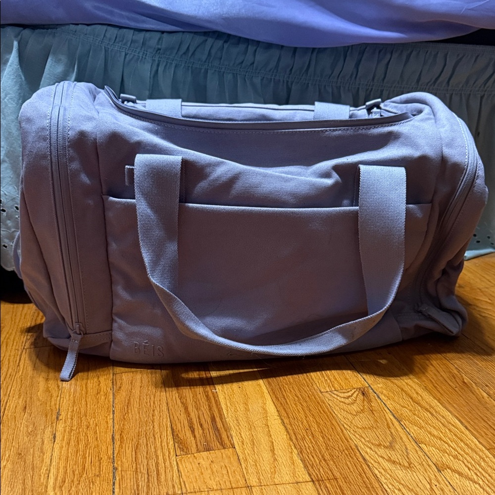 BEIS Utility Duffel in Lavendar